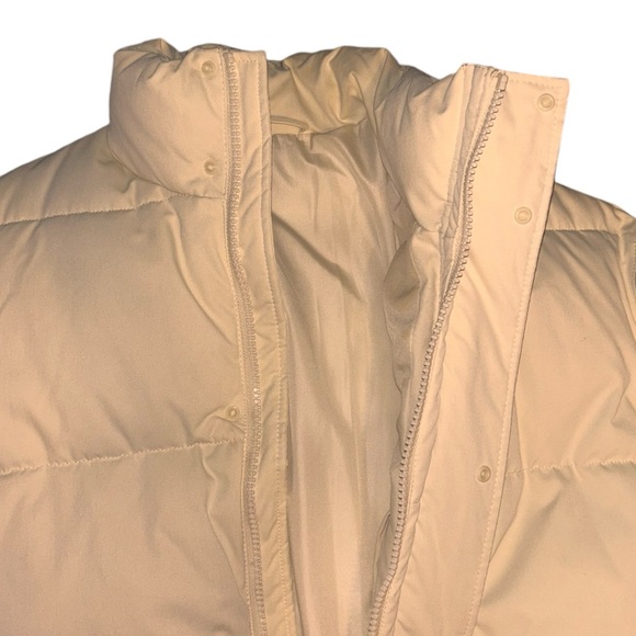 Cream Zara Puffer Jacket!! - Picture 4 of 6
